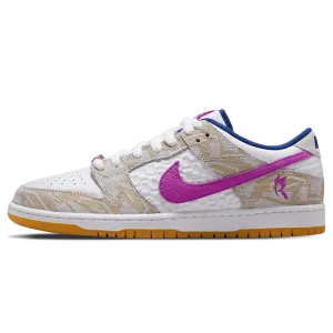 Nike Dunk SB Low x Rayssa Leal Nike Dunk casual shoes with iconic low-top shape