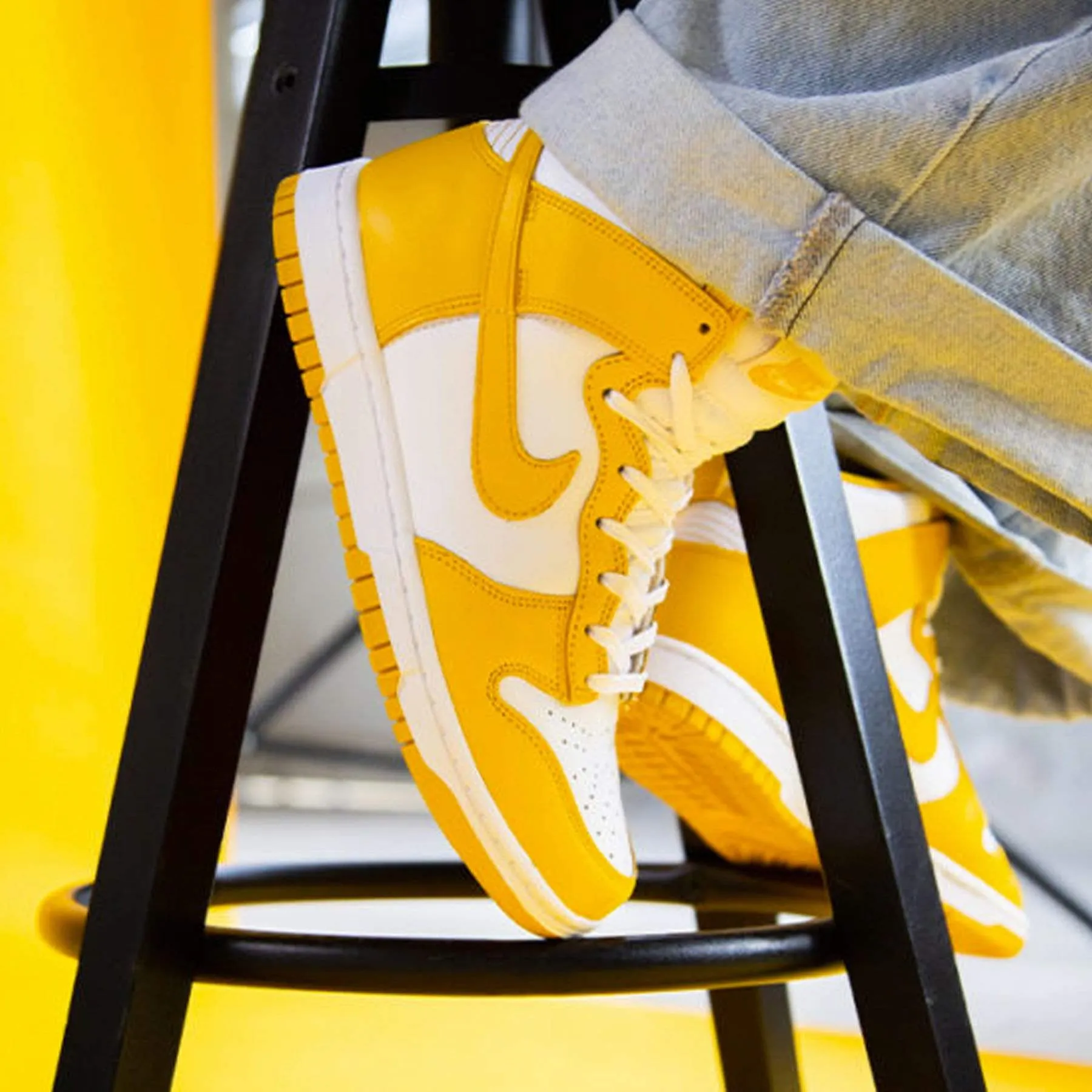 Nike Dunk Wmns High 'Dark Sulfur' Nike Dunk stylish shoes