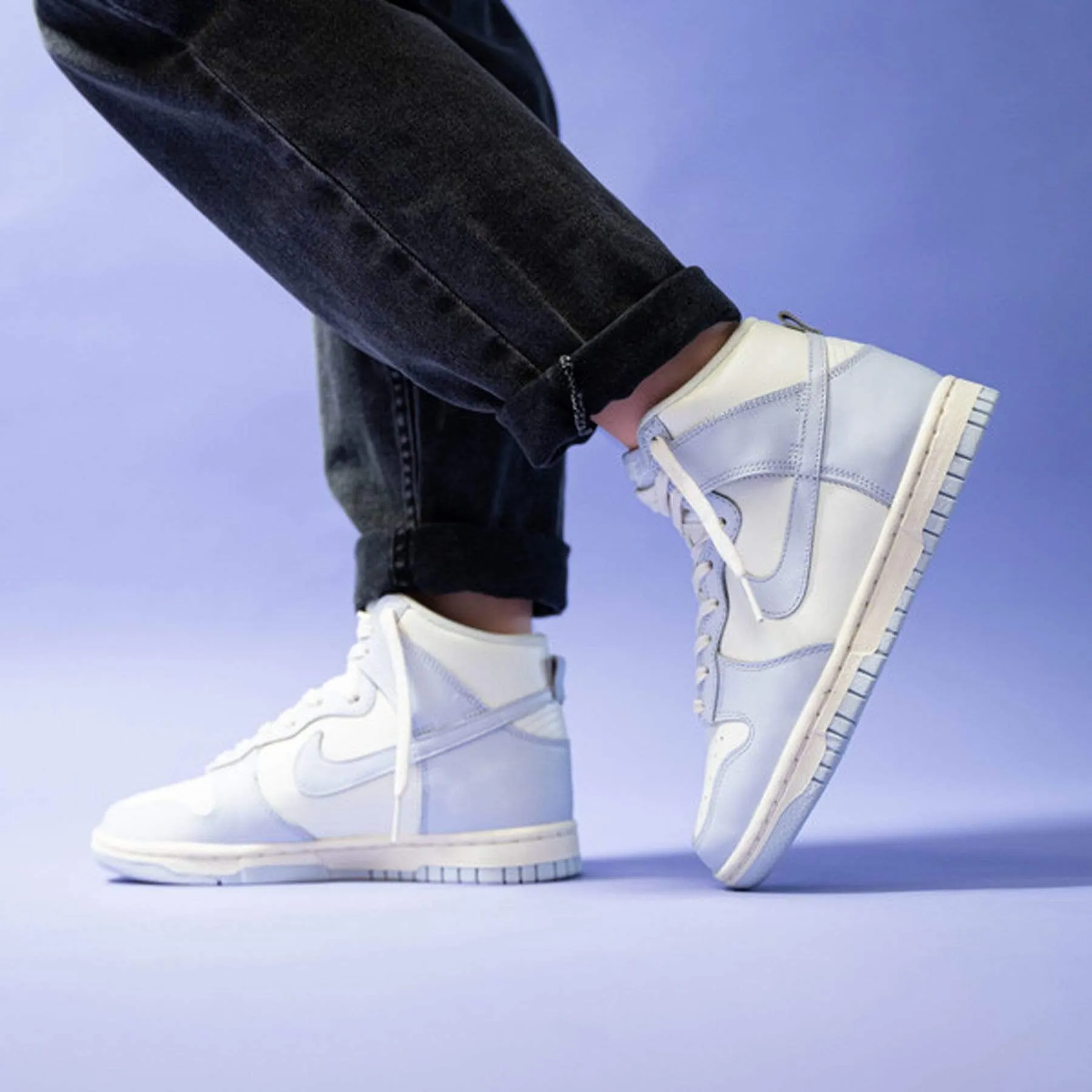 Nike Dunk Wmns High 'Football Grey' Nike Dunk stylish shoes