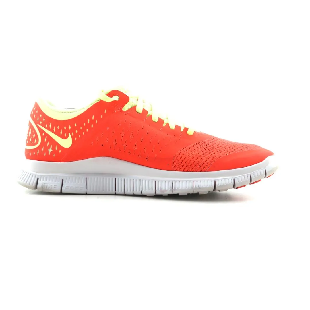 NIKE FREE 4.0 V2 classic Nike shoe photos
