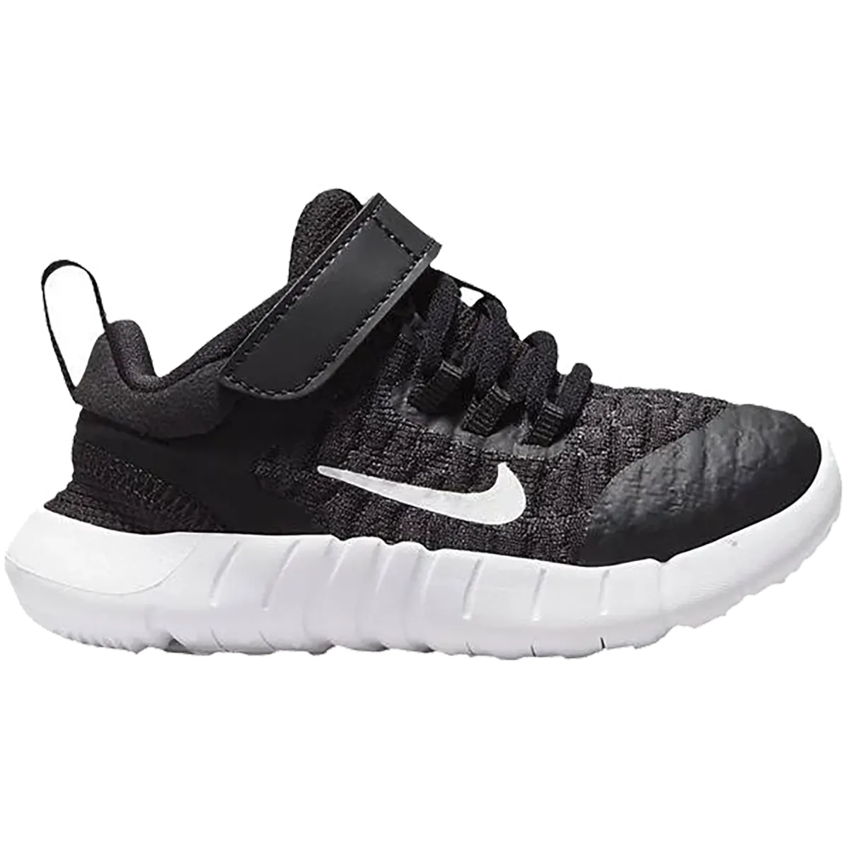 Nike Free Run 2021 Toddler Nike sneakers with modern sportswear appeal