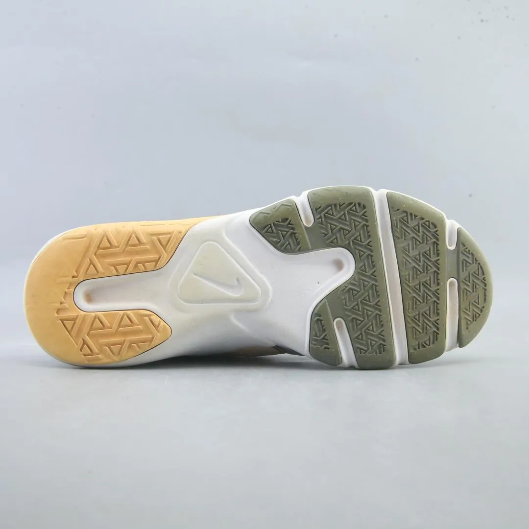 NIKE  LEGEND ESSENTIAL 2 classic Nike shoe photos