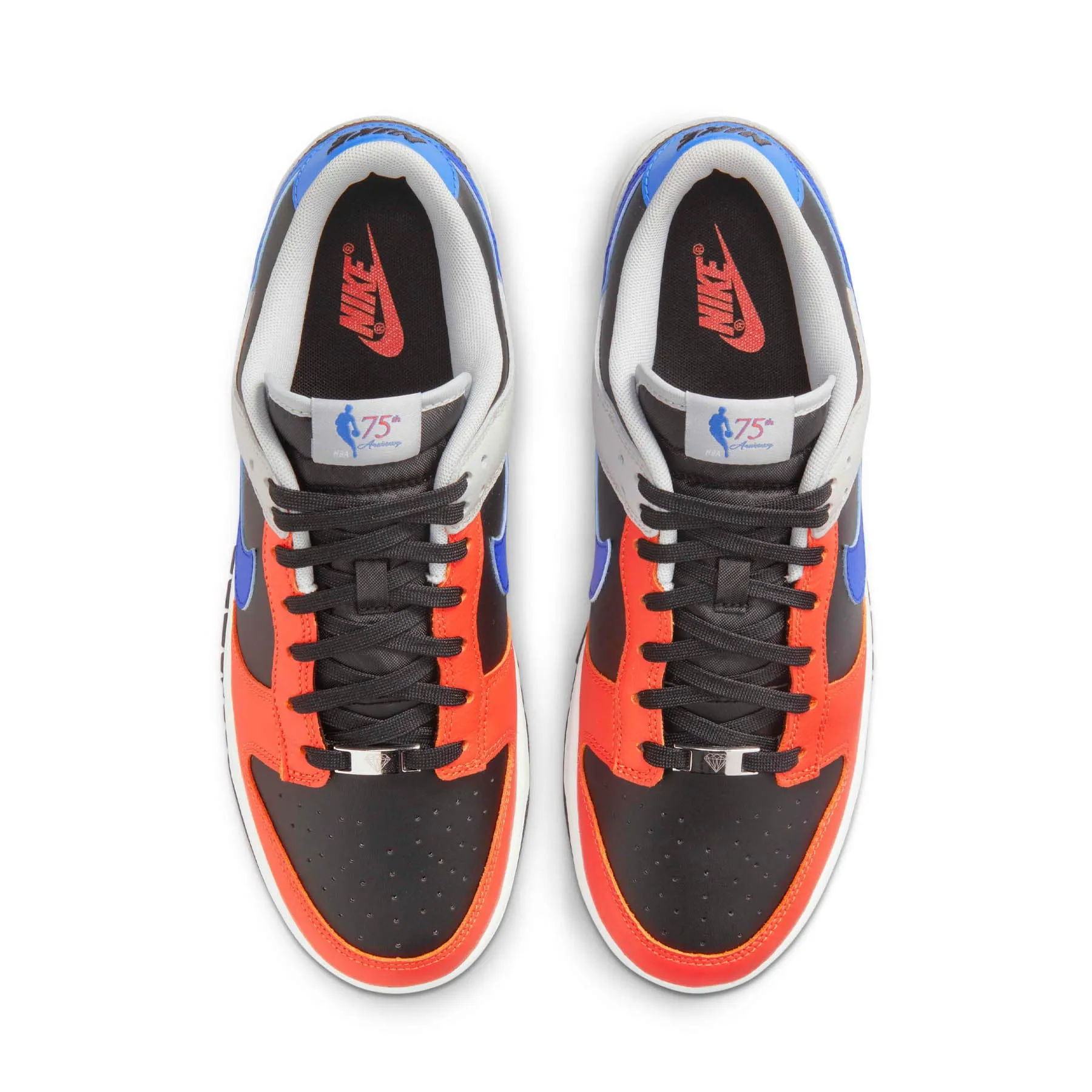 Nike NBA x Dunk Low EMB '75th Anniversary - Knicks' Nike Dunk stylish shoes