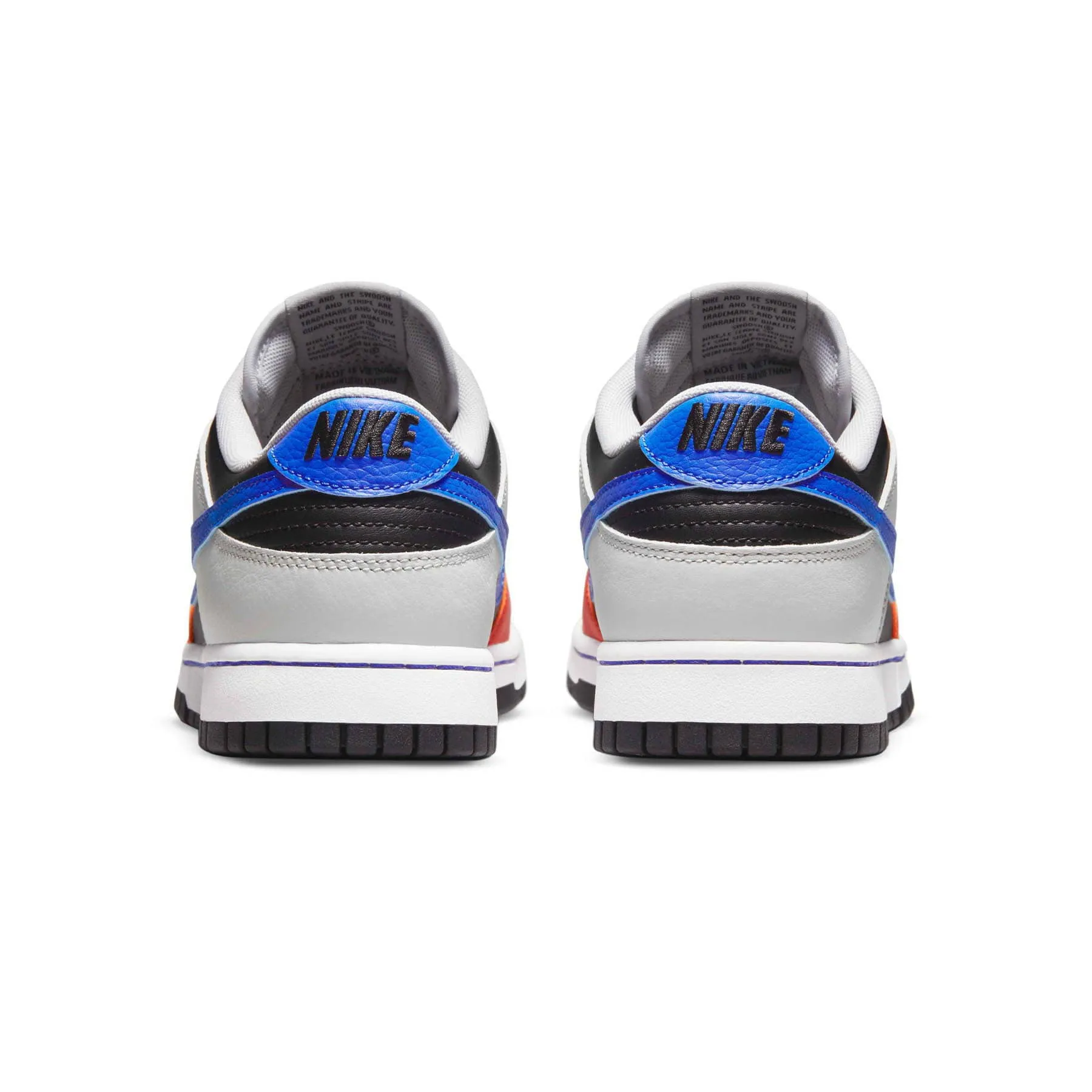 Nike NBA x Dunk Low EMB '75th Anniversary - Knicks' Nike Dunk stylish shoes