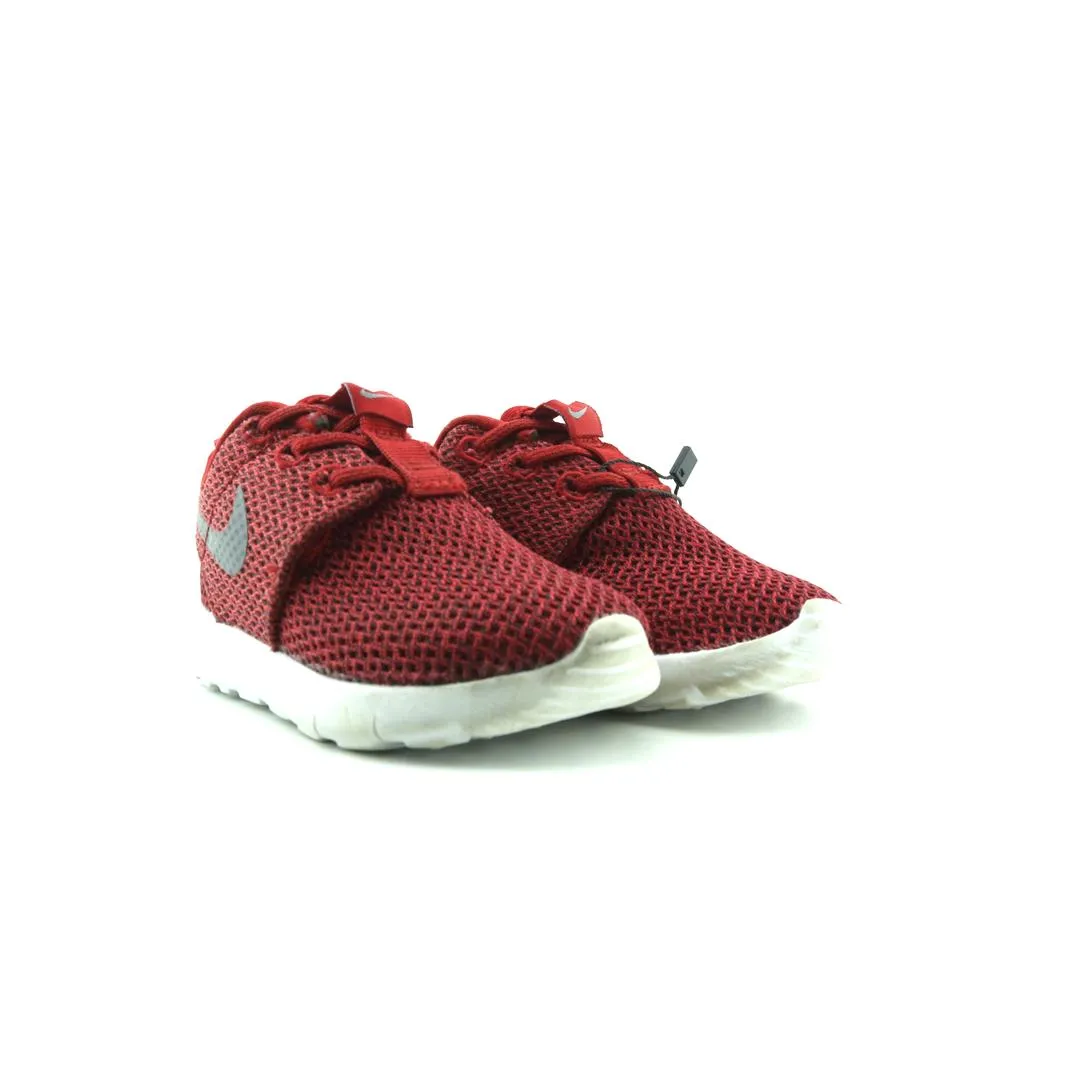 NIKE ROSHE ONE Nike lifestyle footwear visuals