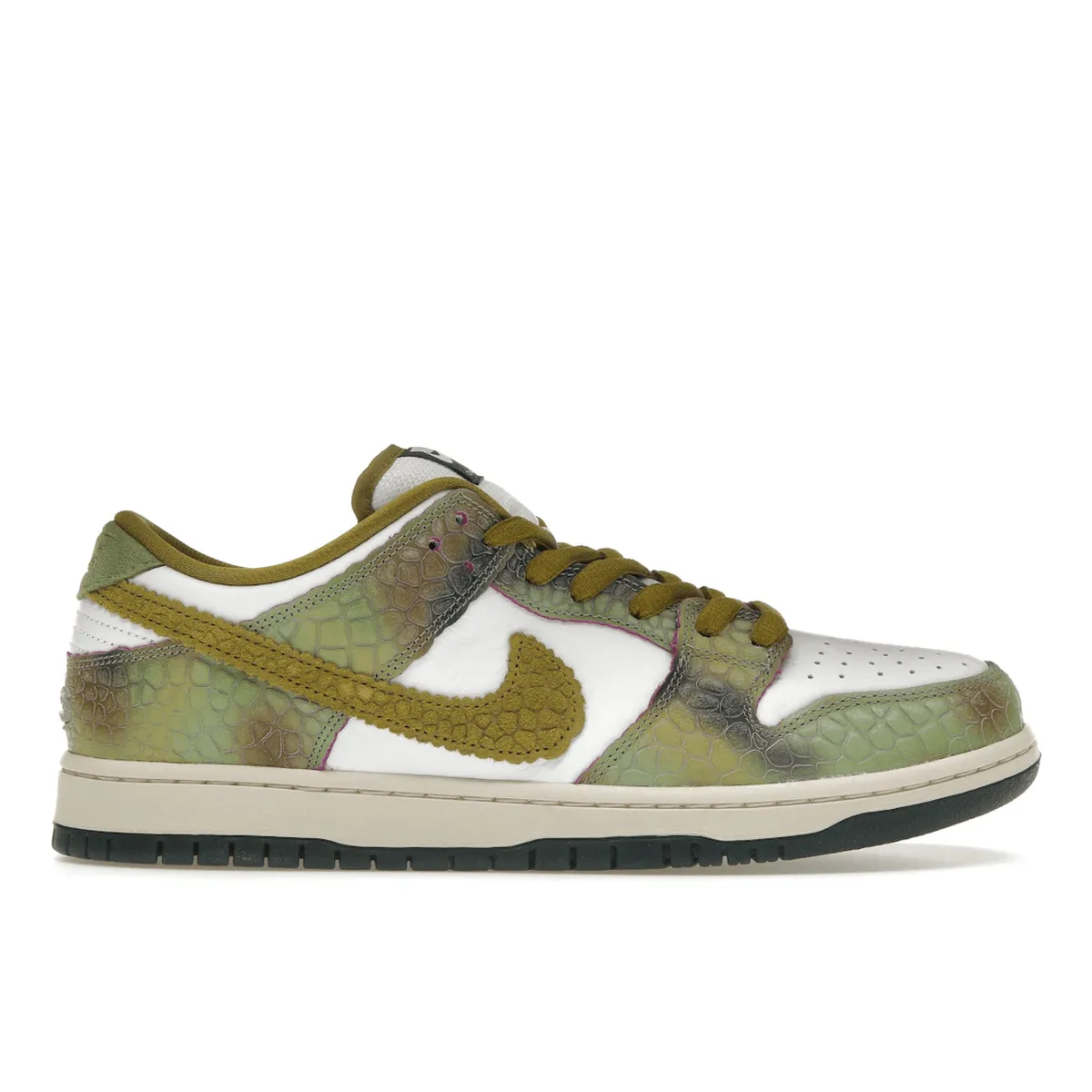 Nike SB Dunk Low Alexis Sablone Chameleon Nike Dunk stylish shoes for sport and street