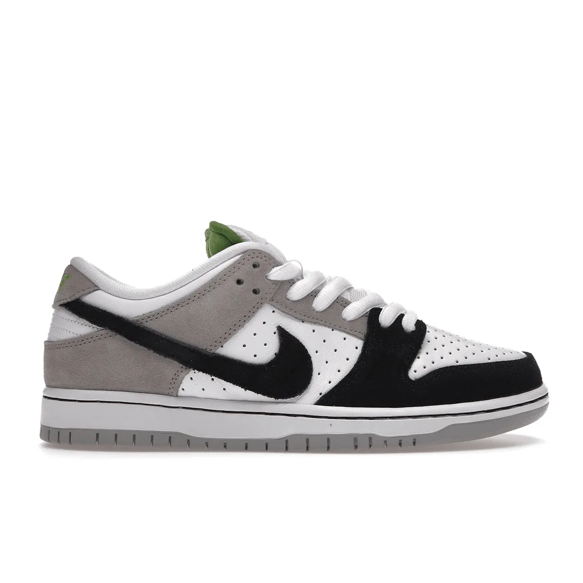 Nike SB Dunk Low Chlorophyll Nike Dunk stylish shoes for sport and street