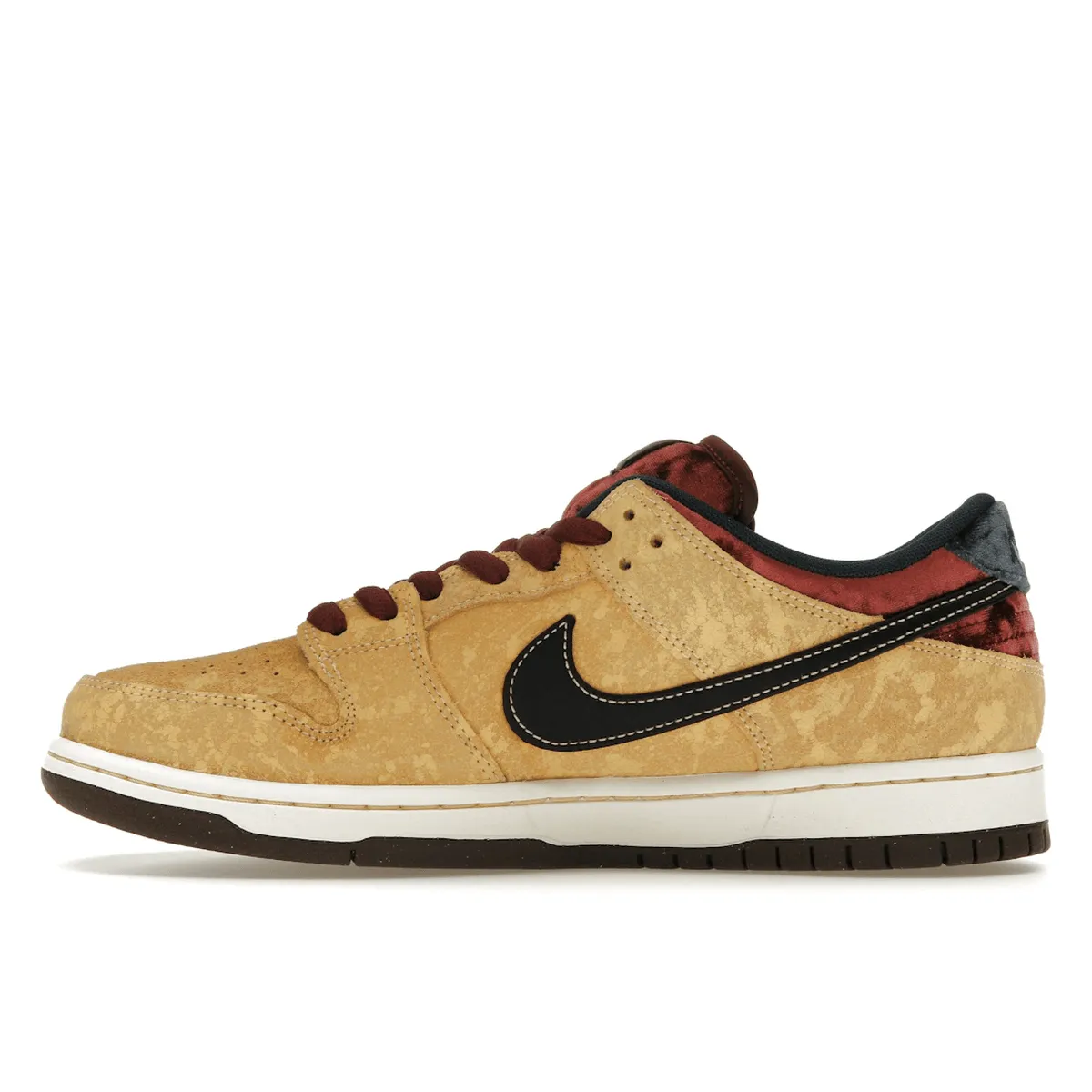 Nike SB Dunk Low City of Cinema Nike Dunk low sneakers