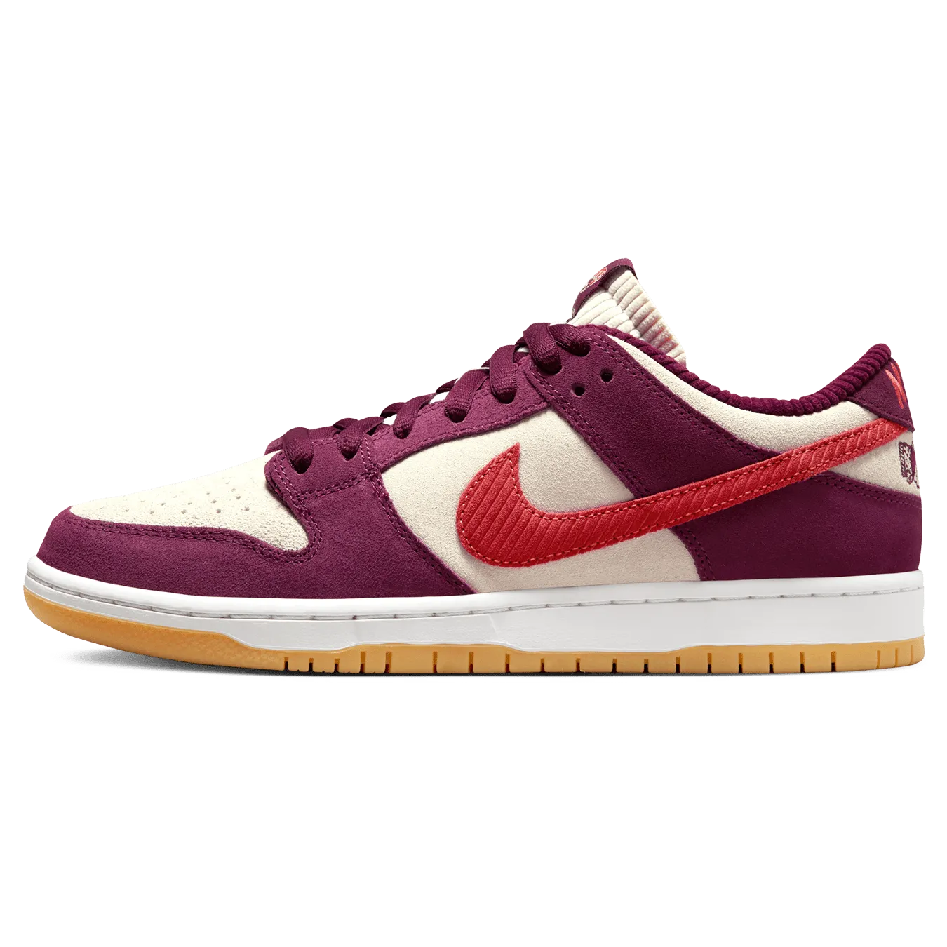 Nike SB Dunk Low 'Skate Like a Girl' Nike Dunk casual shoes with iconic low-top shape