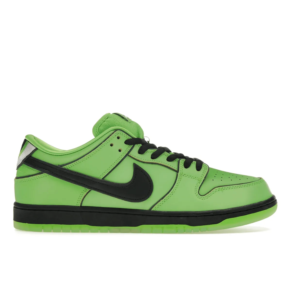Nike SB Dunk Low The Powerpuff Girls Buttercup Nike Dunk sneakers inspired by basketball roots
