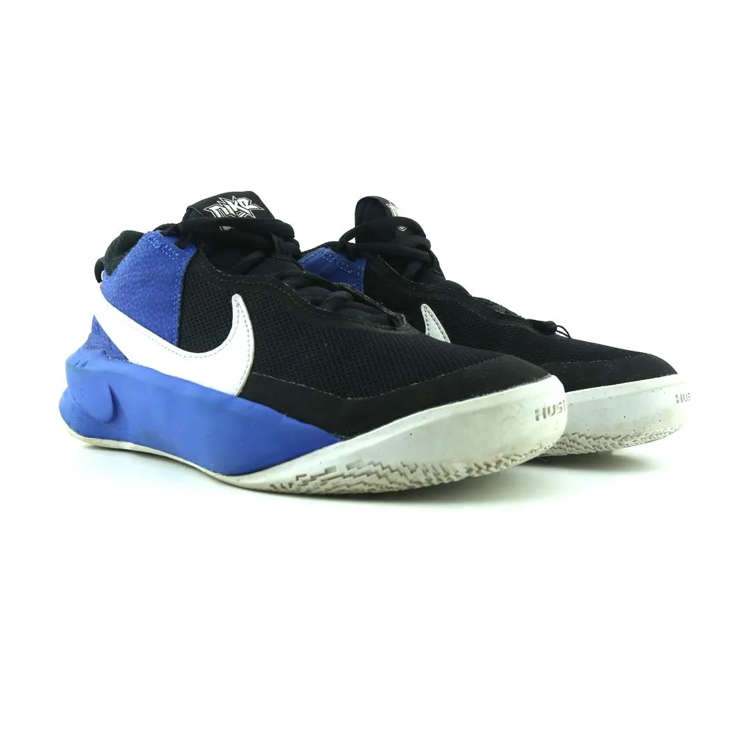 NIKE TEAM HUSTLE D 10 Nike lifestyle footwear visuals