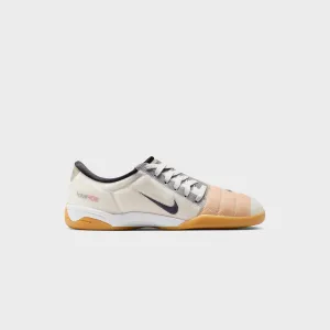 Nike Total 90 3 SP - White / Black / Gum Nike casual sneakers for men and women