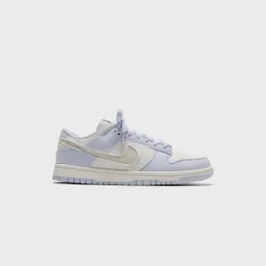 Nike WMNS Dunk Low - Sea Ghost / Summit White / Platinum Nike casual sneakers for men and women