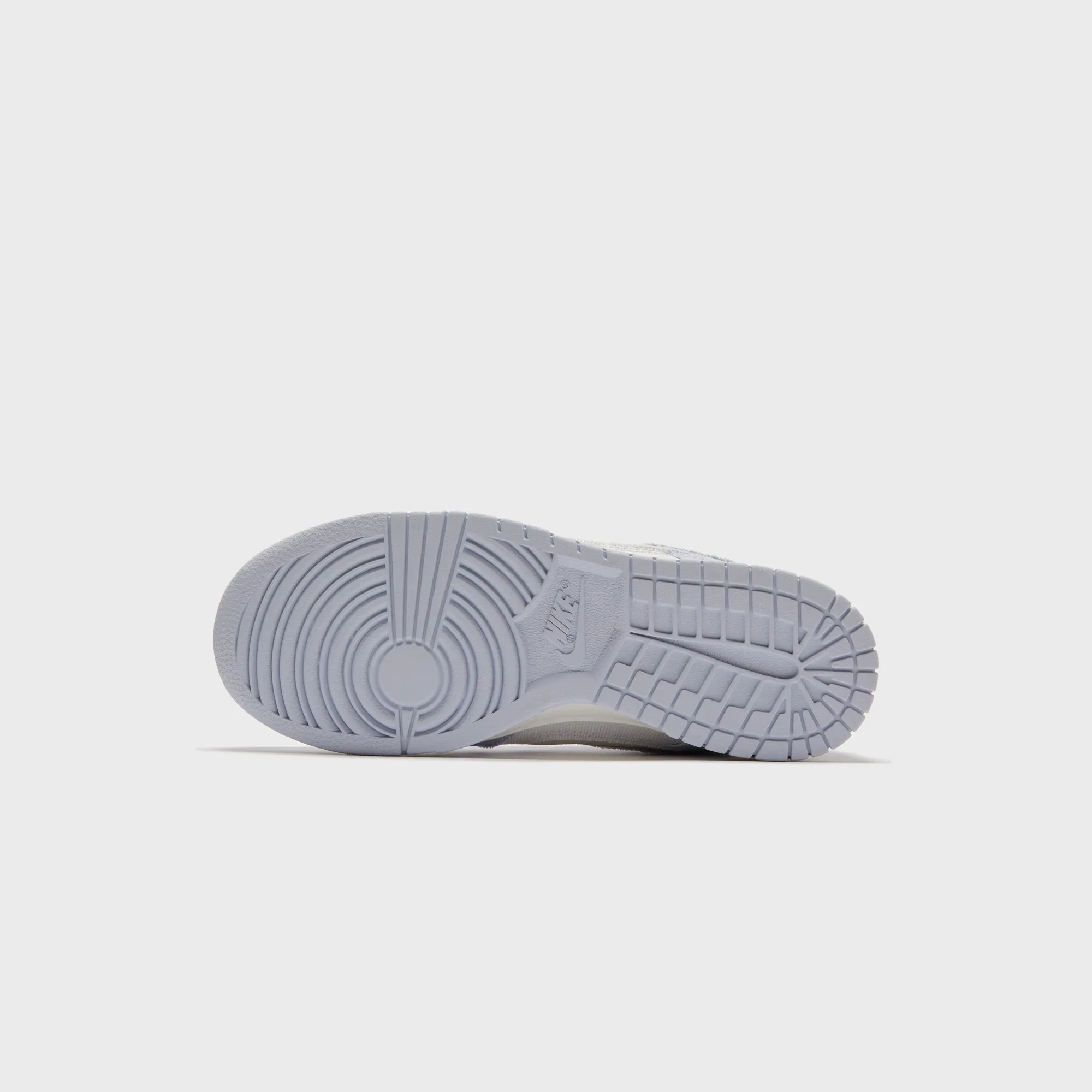 Nike WMNS Dunk Low - Sea Ghost / Summit White / Platinum Nike performance sneakers