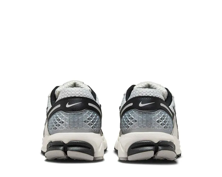 Nike Zoom Vomero 5 W "Photon Dust" Nike retro-inspired sneakers
