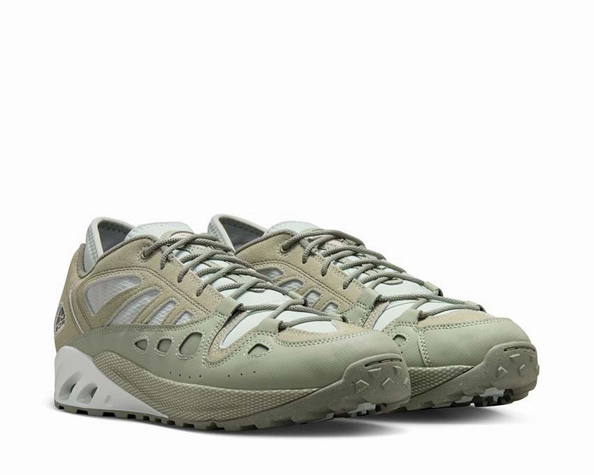 Nike ACG Air Exploraid Nike Men??s athletic shoes