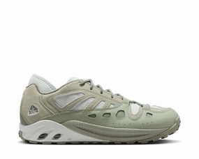 Nike ACG Air Exploraid Nike men??s athletic shoes with versatile design