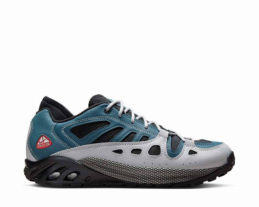 Nike ACG Air Exploraid Nike Men??s sneakers built for performance and comfort