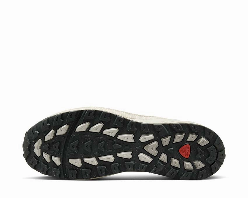 Nike ACG Air Exploraid Nike Men??s everyday sneakers