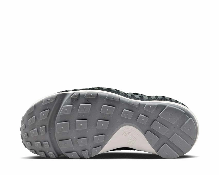 Nike Air Footscape Woven W Nike Women??s everyday sneakers