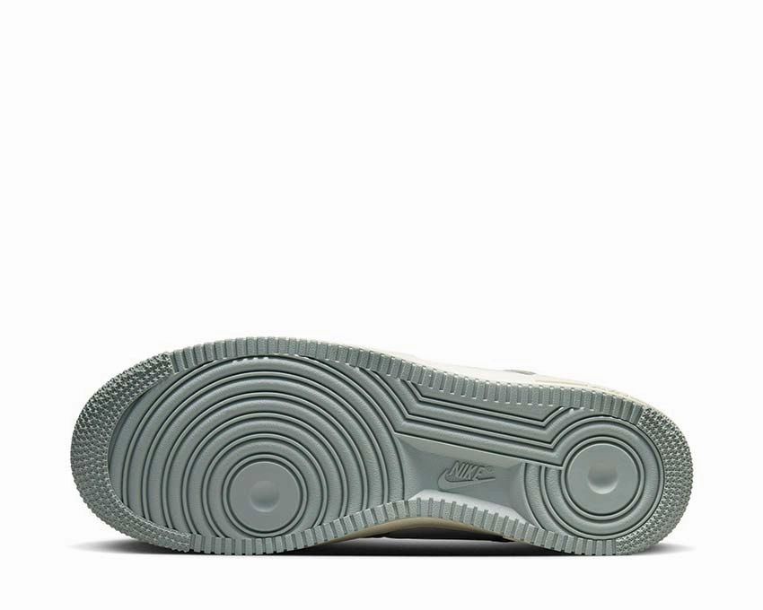 Nike Air Force 1 07 LX Nike Men??s everyday sneakers