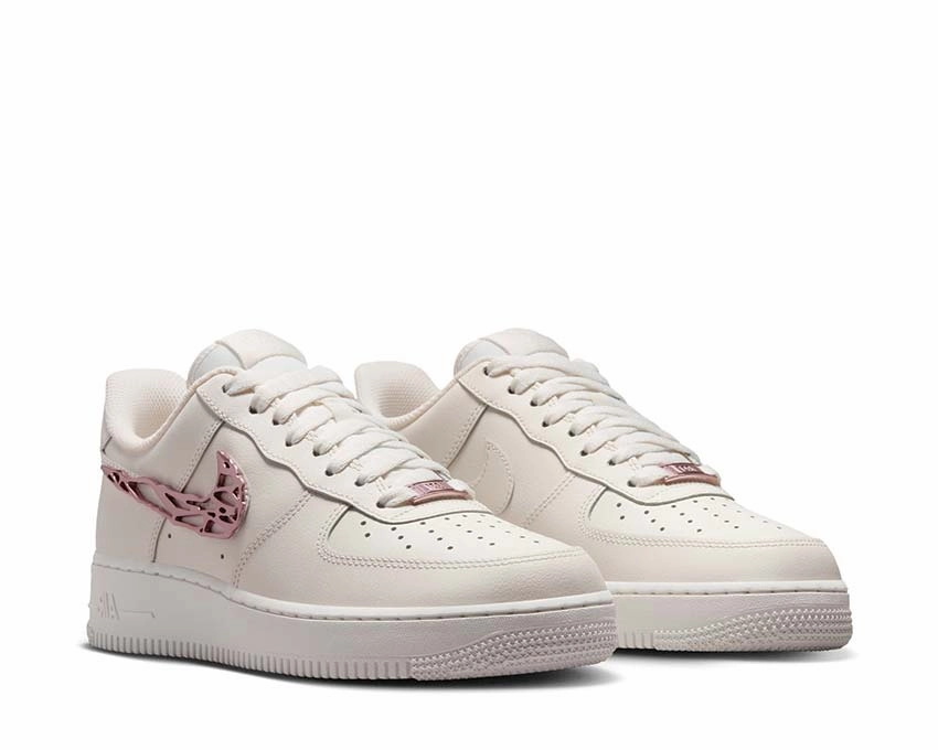 Nike Air Force 1'07 LX W Nike Women??s everyday sneakers