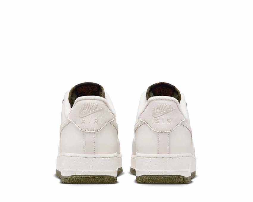 Nike Air Force 1 '07 LV8 Nike Men??s everyday sneakers