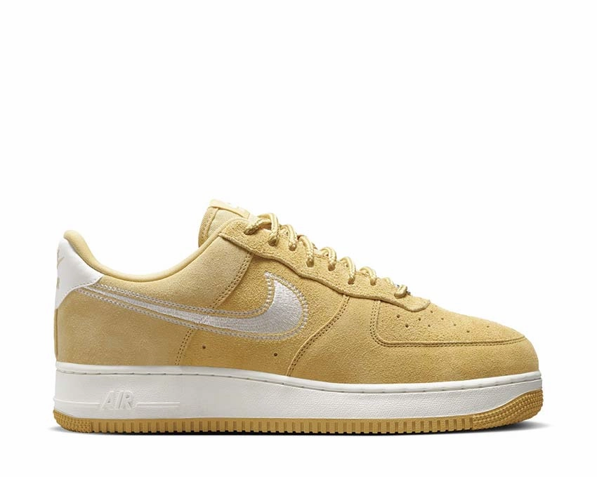 Nike Air Force 1 '07 LV8 "Buff Gold" Nike men??s athletic shoes with versatile design