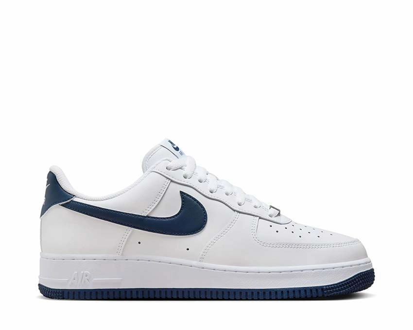 Nike Air Force 1 '07 Nike men??s athletic shoes with versatile design