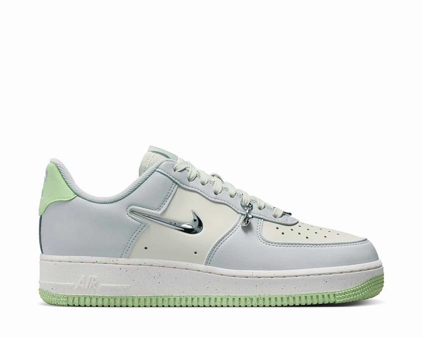 Nike Air Force 1 '07 NN SE W Nike women??s sneakers with sporty chic feel