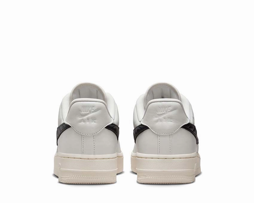 Nike Air Force 1 '07 W Nike Men??s athletic shoes