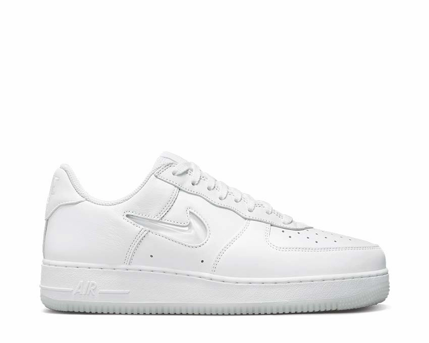 Nike Air Force 1 Low Retro Nike Men??s sneakers built for performance and comfort