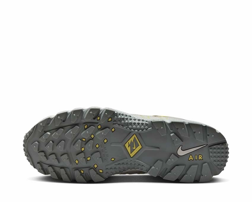 Nike Air Humara Nike Men??s everyday sneakers