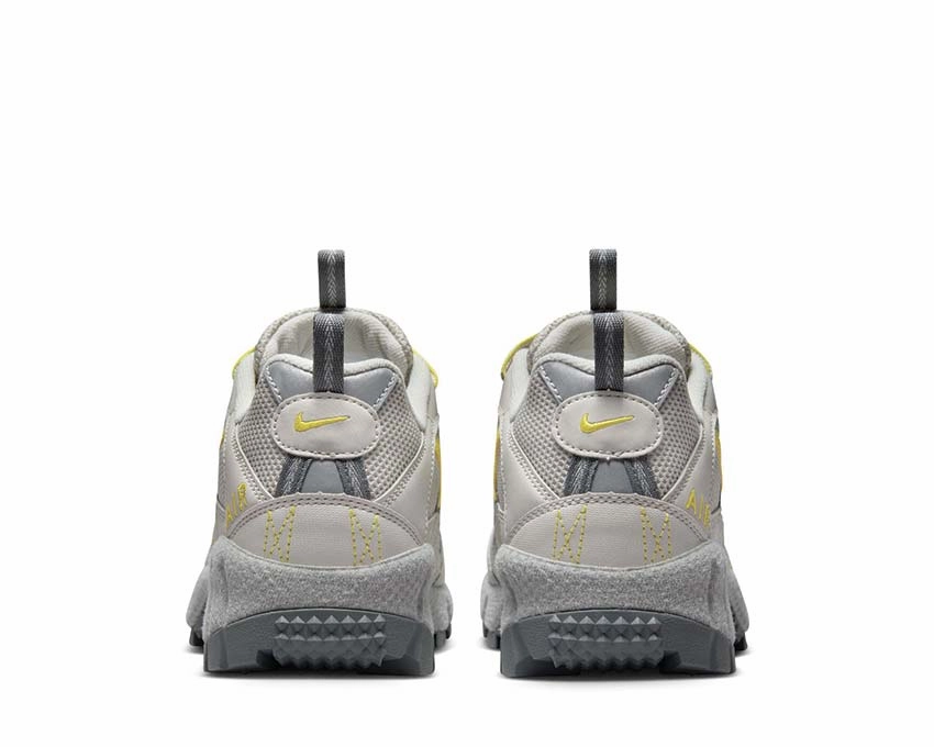 Nike Air Humara Nike Men??s everyday sneakers