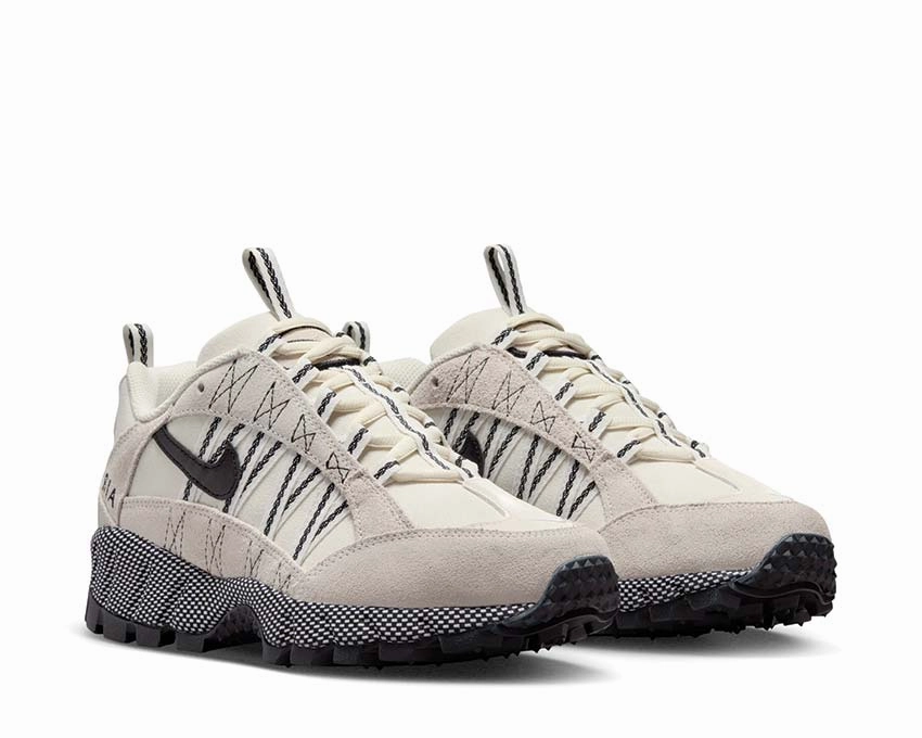 Nike Air Humara W Nike Women??s everyday sneakers