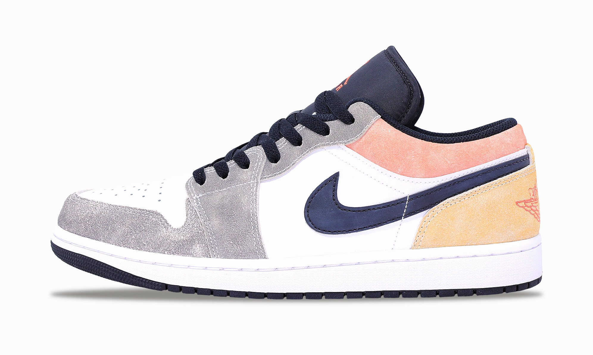 nike Air Jordan 1 Low SE Flight Club (GS) Iconic Jordan 1 sneakers for collectors