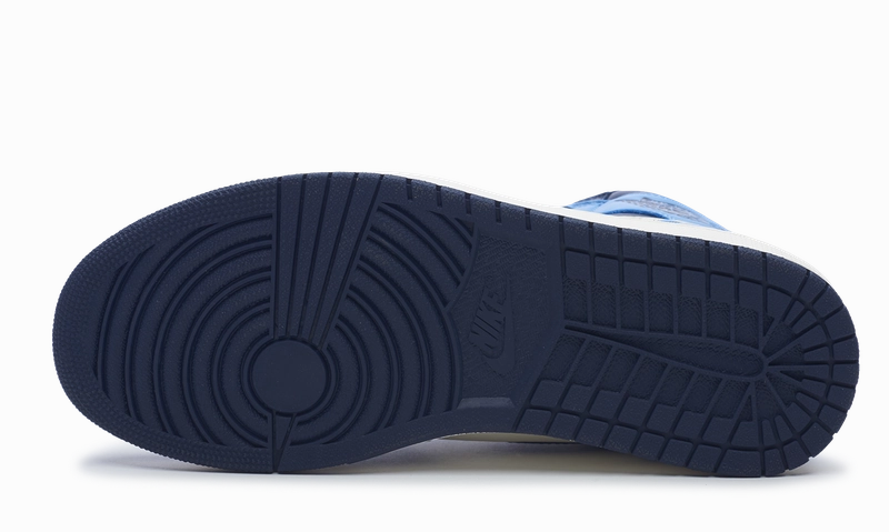 Nike Air Jordan 1 Retro High Obsidian UNC 555088-140 Heritage-inspired daily shoes