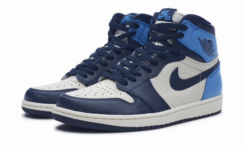 Nike Air Jordan 1 Retro High Obsidian UNC 555088-140 Heritage-inspired daily shoes