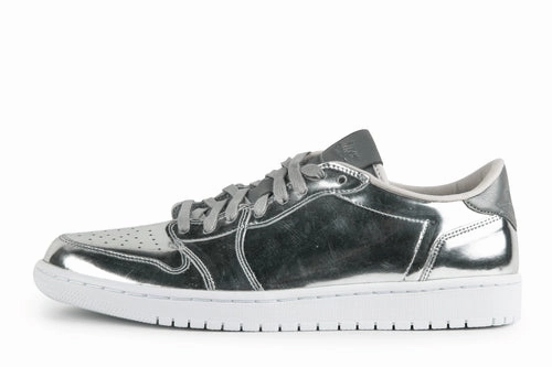 Nike Air Jordan 1 Retro Low Pinnacle Metallic Silver 852549-003 Iconic Jordan 1 sneakers for collectors