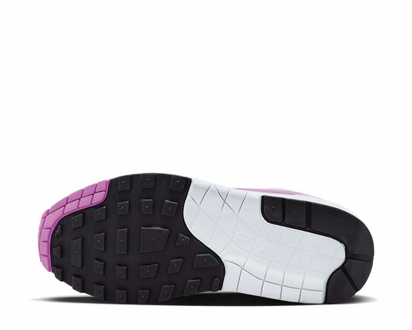 Nike Air Max 1 '87 Nike Women??s everyday sneakers