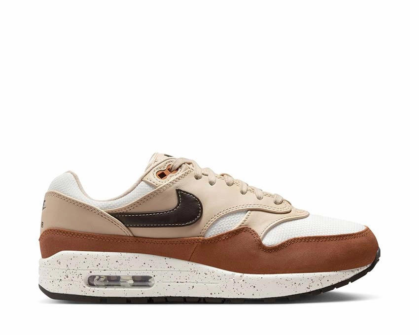 Nike Air Max 1 '87 W Nike women??s sneakers with sporty chic feel