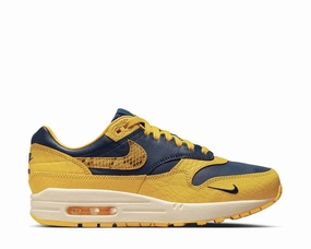Nike Air Max 1 Prm W Nike women??s sneakers with sporty chic feel