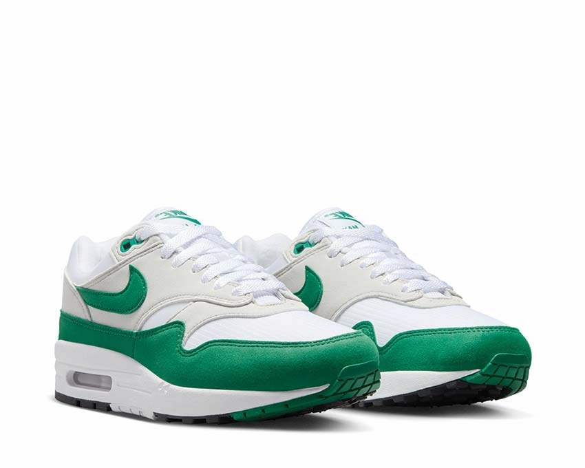 Nike Air Max 1 W Nike Women??s everyday sneakers