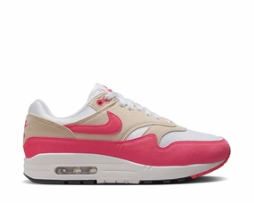 Nike Air Max 1 W Nike women??s sneakers with sporty chic feel
