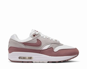 Nike Air Max 1 W Nike women??s sneakers with sporty chic feel