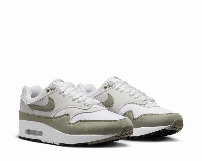 Nike Air Max 1 W "Light Army" Nike Women??s everyday sneakers