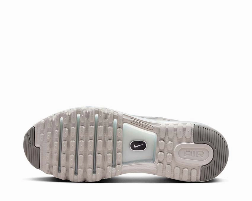 Nike Air Max 2013 Nike Men??s everyday sneakers