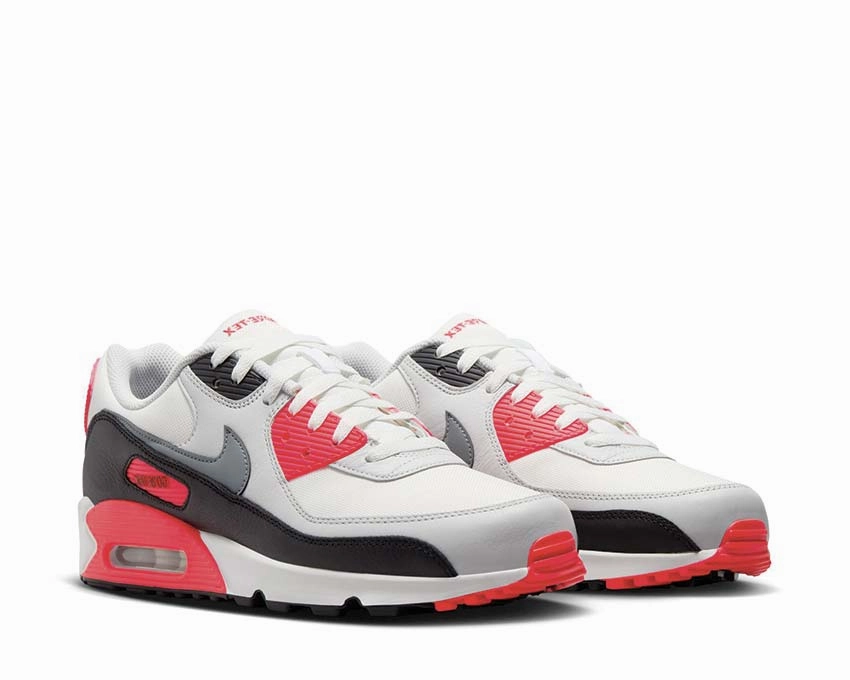 Nike Air Max 90 GTX Nike Men??s everyday sneakers