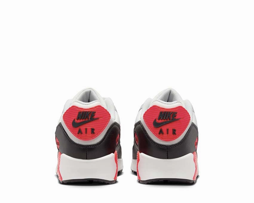 Nike Air Max 90 GTX Nike Men??s everyday sneakers