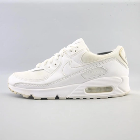 NIKE  AIR MAX 90 Nike lightweight trainer models